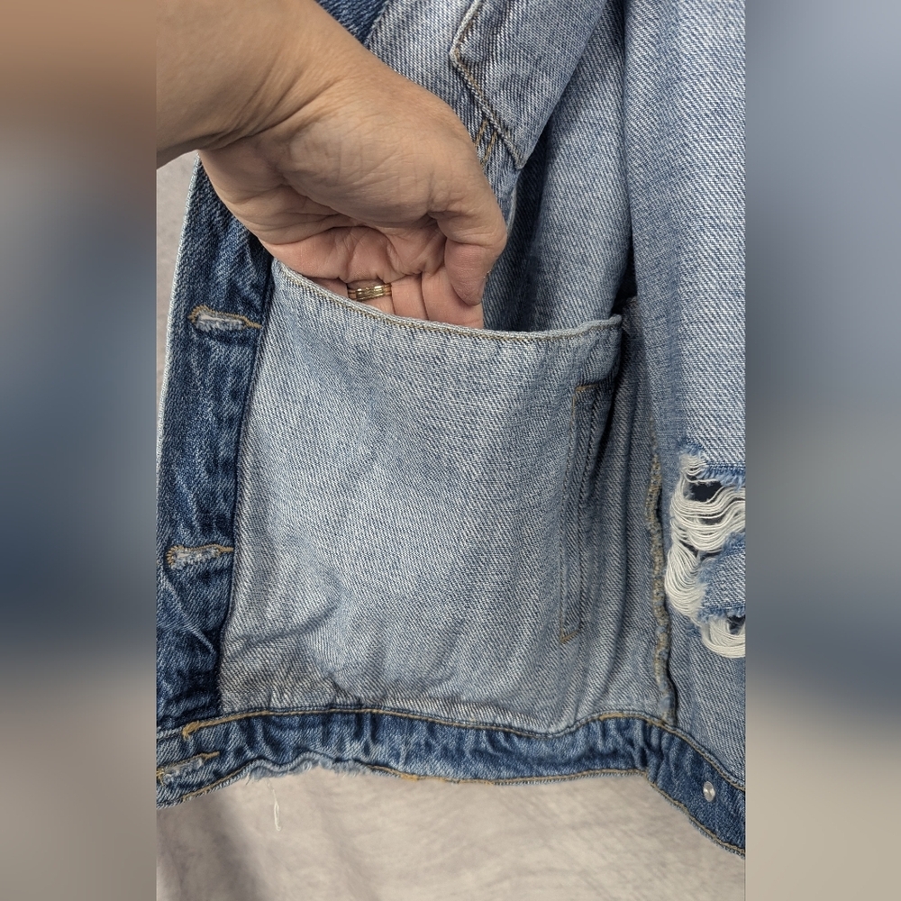 KanCan Size Large Denim Vest Distressed - Picture 4 of 12